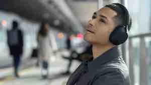 Get Industry‑Leading Noise Cancellation and All‑Day Comfort With the Sony WH-1000XM5 | PCMag