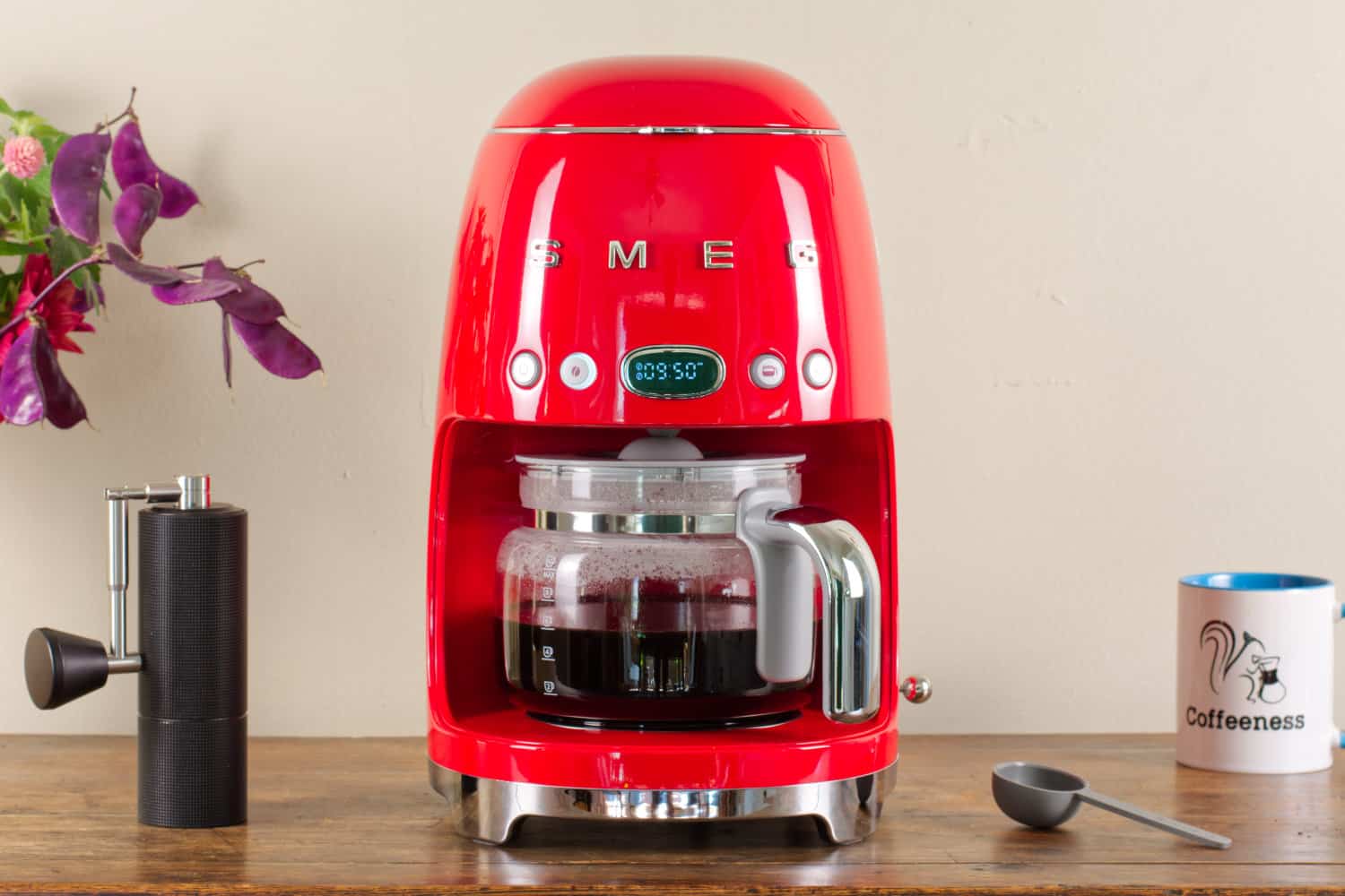 SMEG Retro Coffee Maker Review 2025: A Blast From the Past!