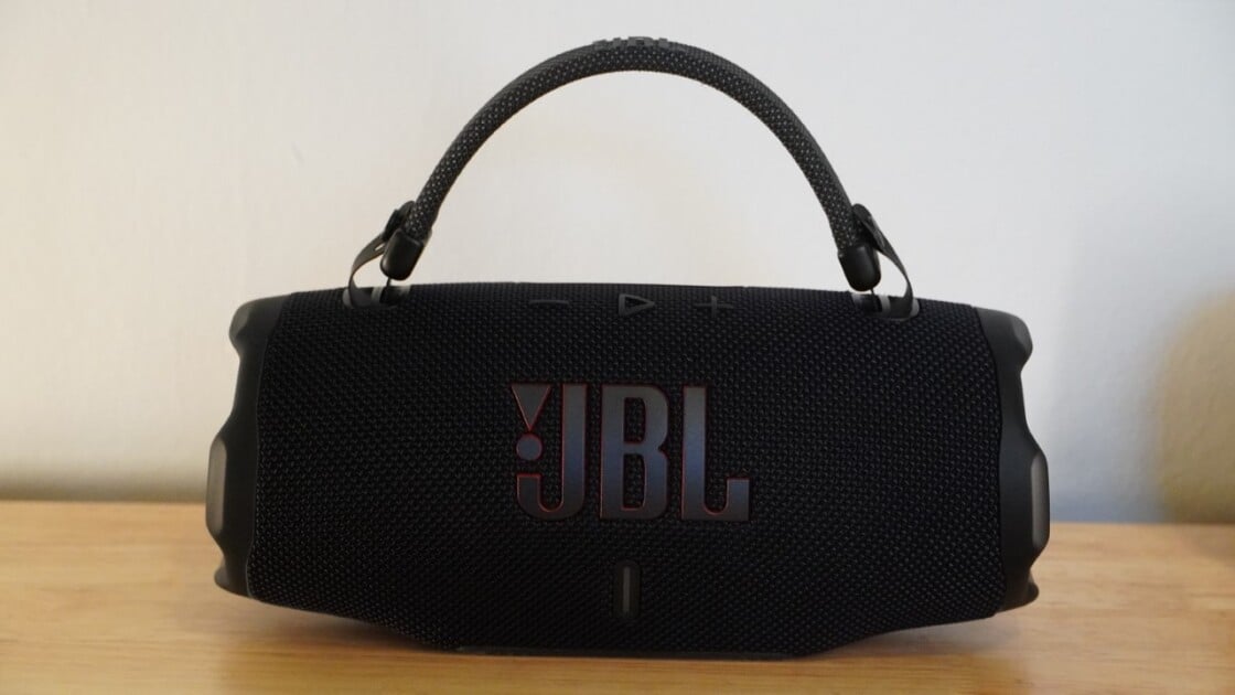 JBL Charge 6 Review: Loud, Rugged, and Ready to Hit the Road | PCMag
