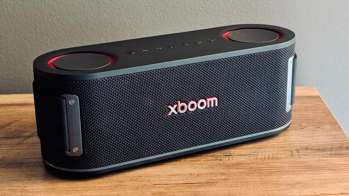 Why I recommend this Bluetooth speaker for outdoor listening (and it's not a Bose) | ZDNET