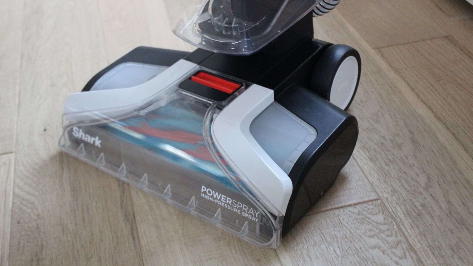 Shark CarpetXpert Carpet Cleaner: exceptional for pet mess | Homes and Gardens