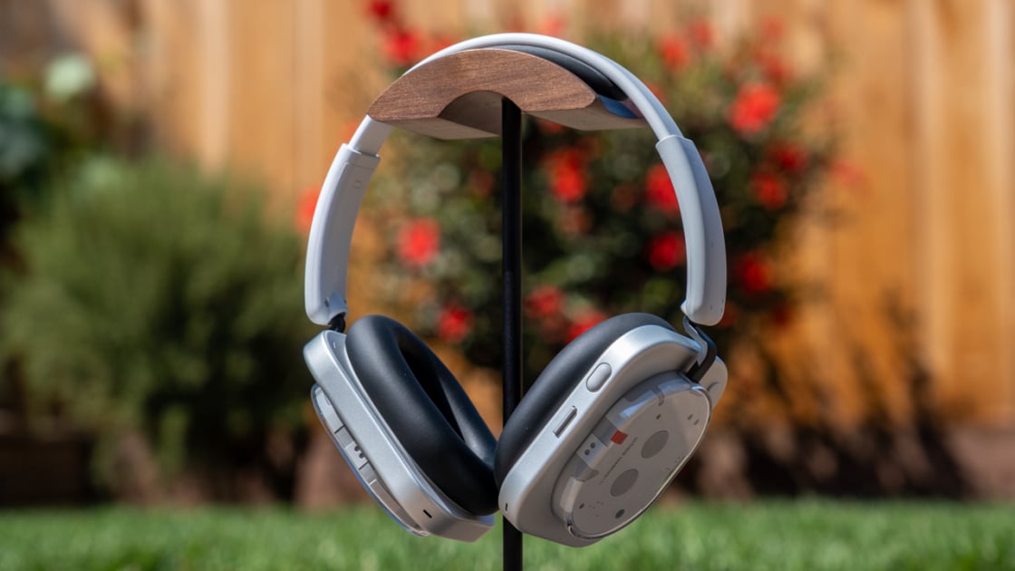 Nothing Headphone (1) Review: Designed to Turn Heads
