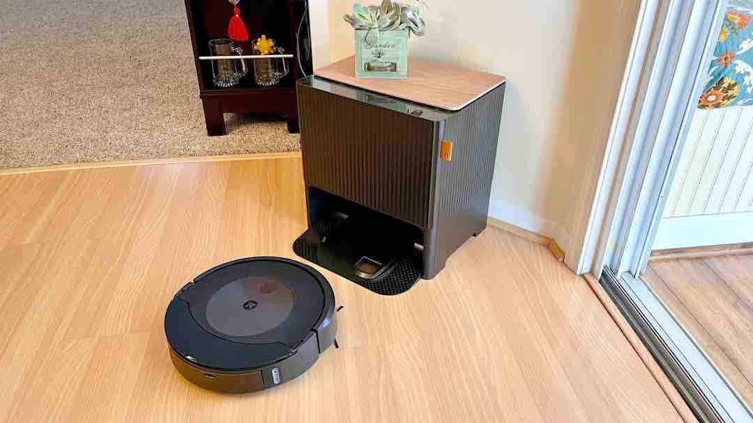 iRobot Roomba Combo j9+ review: Wait, I have to wash the mop pad myself?