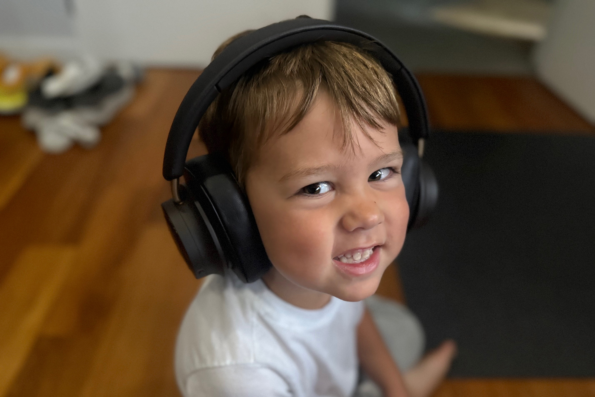 Dali IO-12 Wireless Audiophile Headphones Reviewed