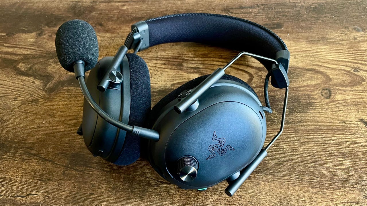 Razer Blackshark V3 Pro Gaming Headset Review – Reaching New Heights - IGN