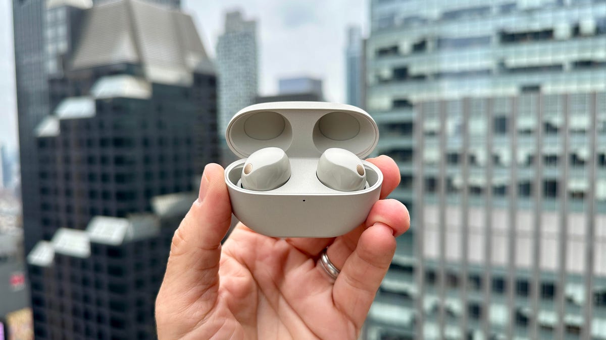 Sony WF-1000XM5 Earbuds Review: They're Smaller and Even Better