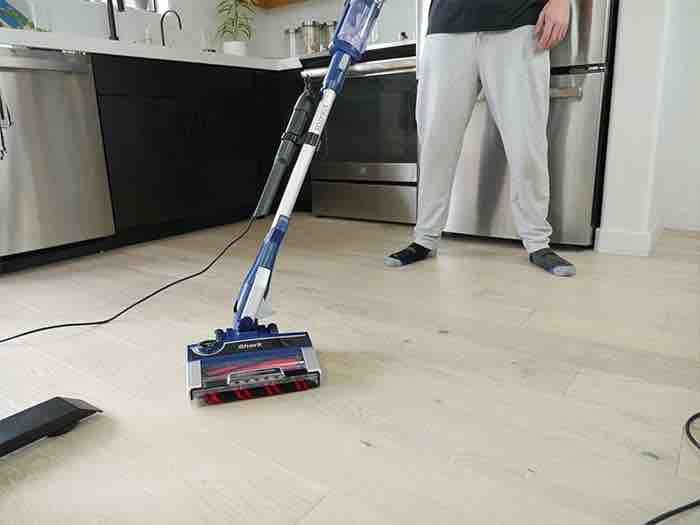 Shark Stratos Corded Stick Vacuum Review [HZ3002]