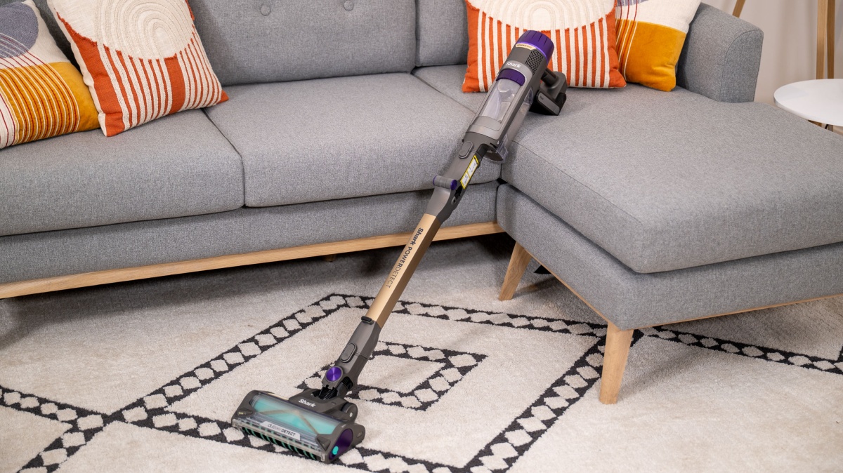 Shark PowerDetect Cordless Review | Tested & Rated