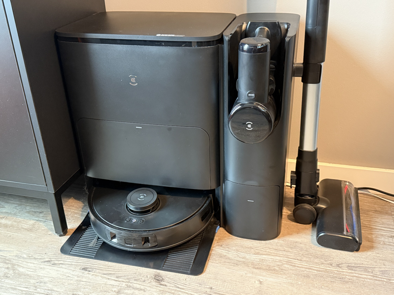 Ecovacs Deebot T30S Combo Complete review: Vacuum robot and vacuum cleaner as an all-in-one solution