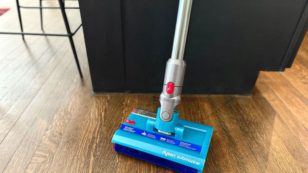 Dyson V15 Submarine Review: A Different Kind of Wet-Dry Vacuum