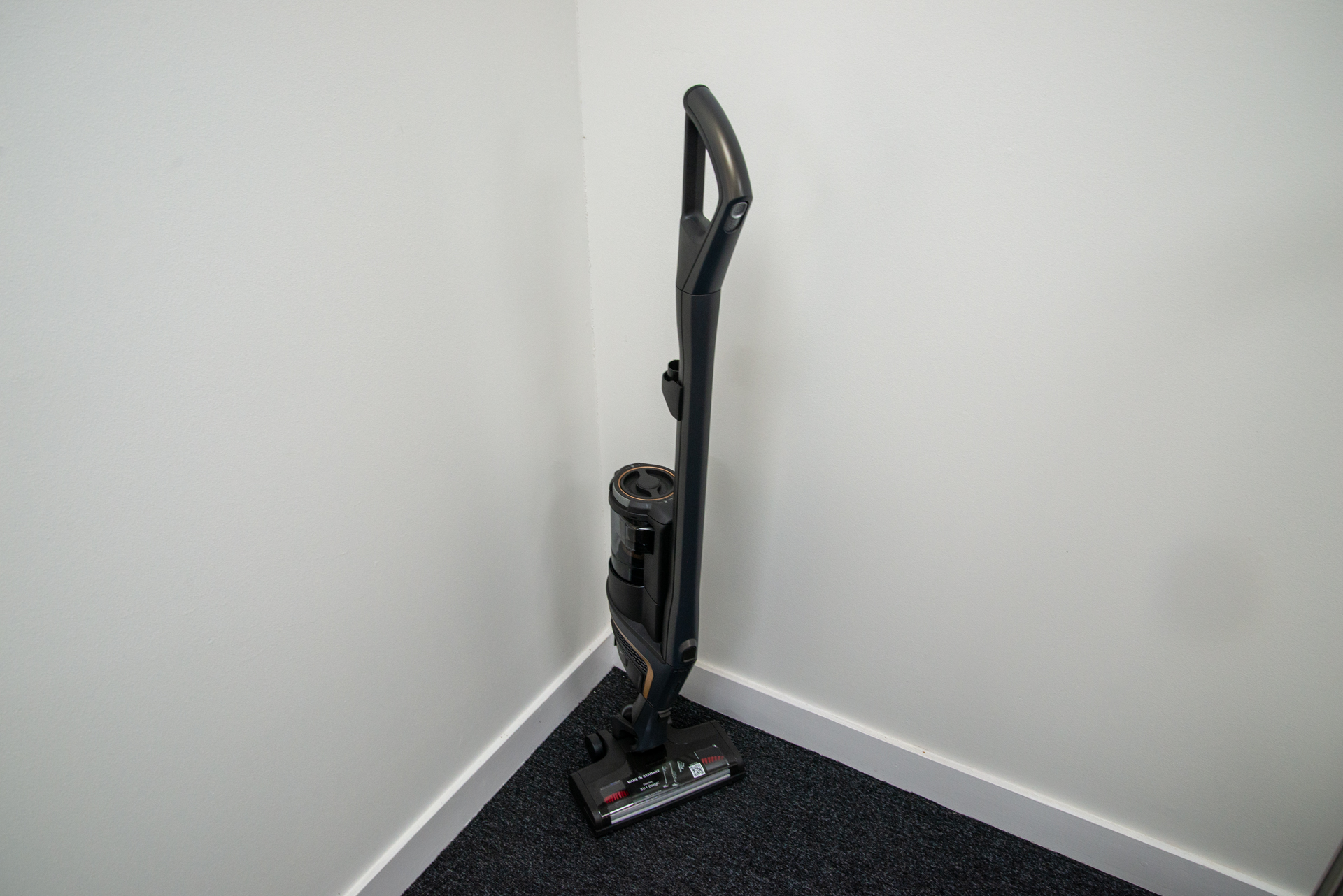 Miele Triflex HX2 Pro Review: Converts between an upright and stick cleaner