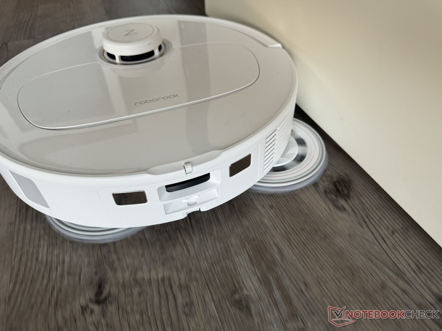 Roborock Qrevo MaxV vacuum robot in review: Roborock now also rolls out the mop