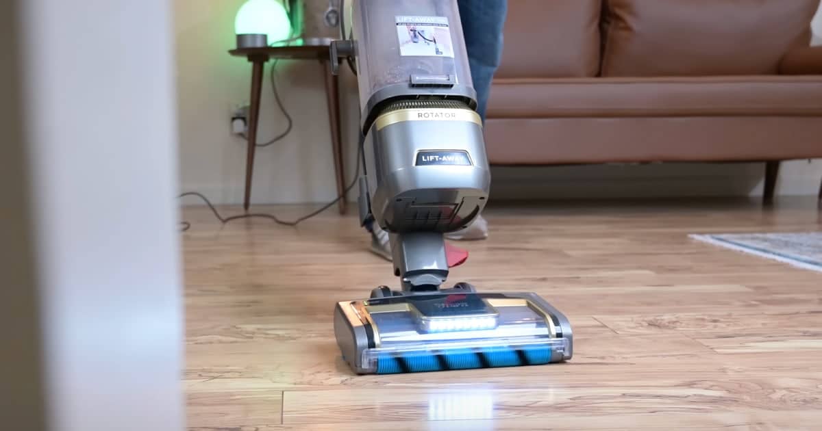 Shark Rotator Lift-Away Review: Is the ADV LA502 Good?