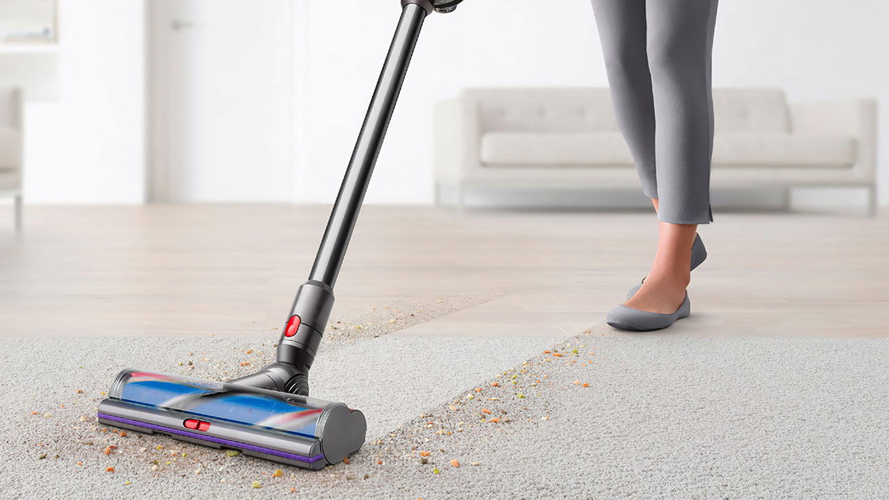 Dyson V11 Outsize Review - CGMagazine