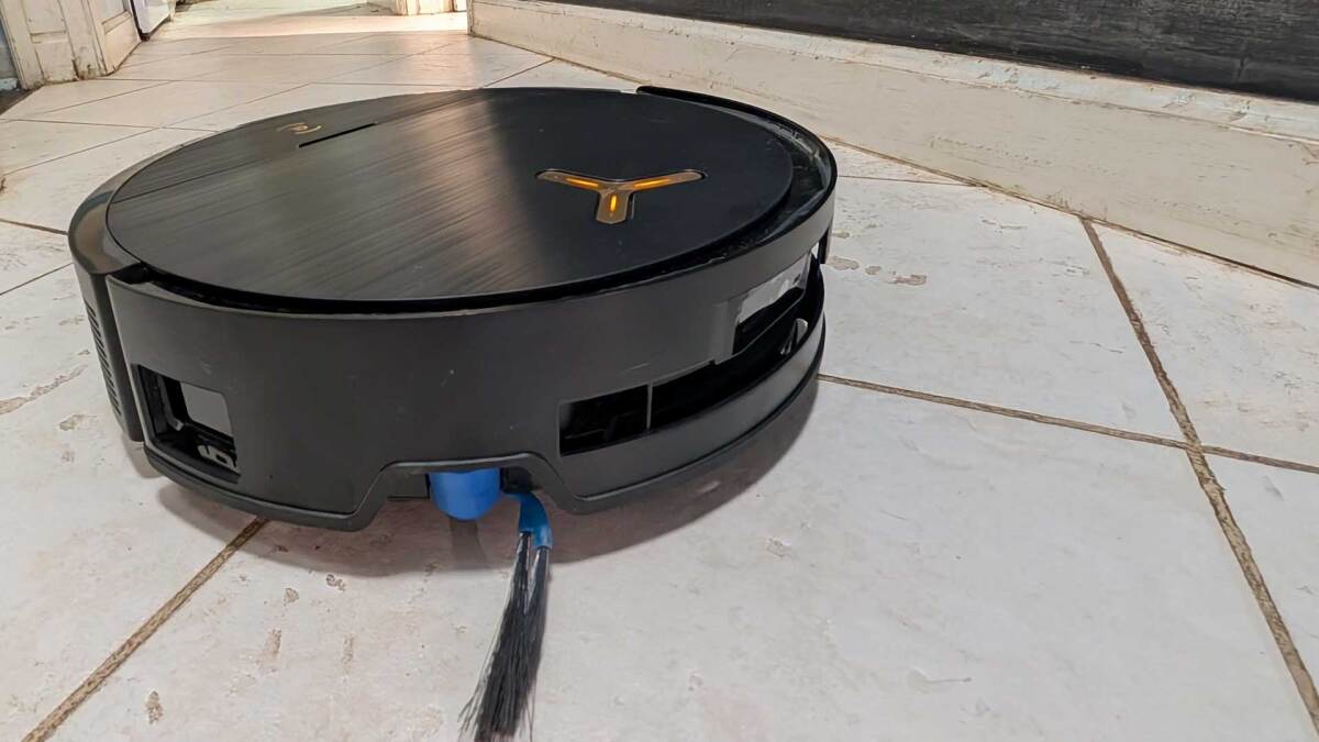 Ecovacs Deebot X9 Pro Omni Review | Lifehacker