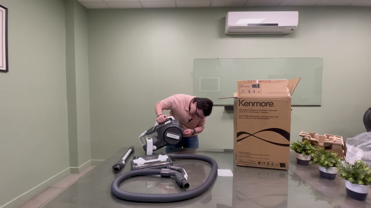 Kenmore Bagless Vacuum with Hair Eliminator Unboxing and Review!