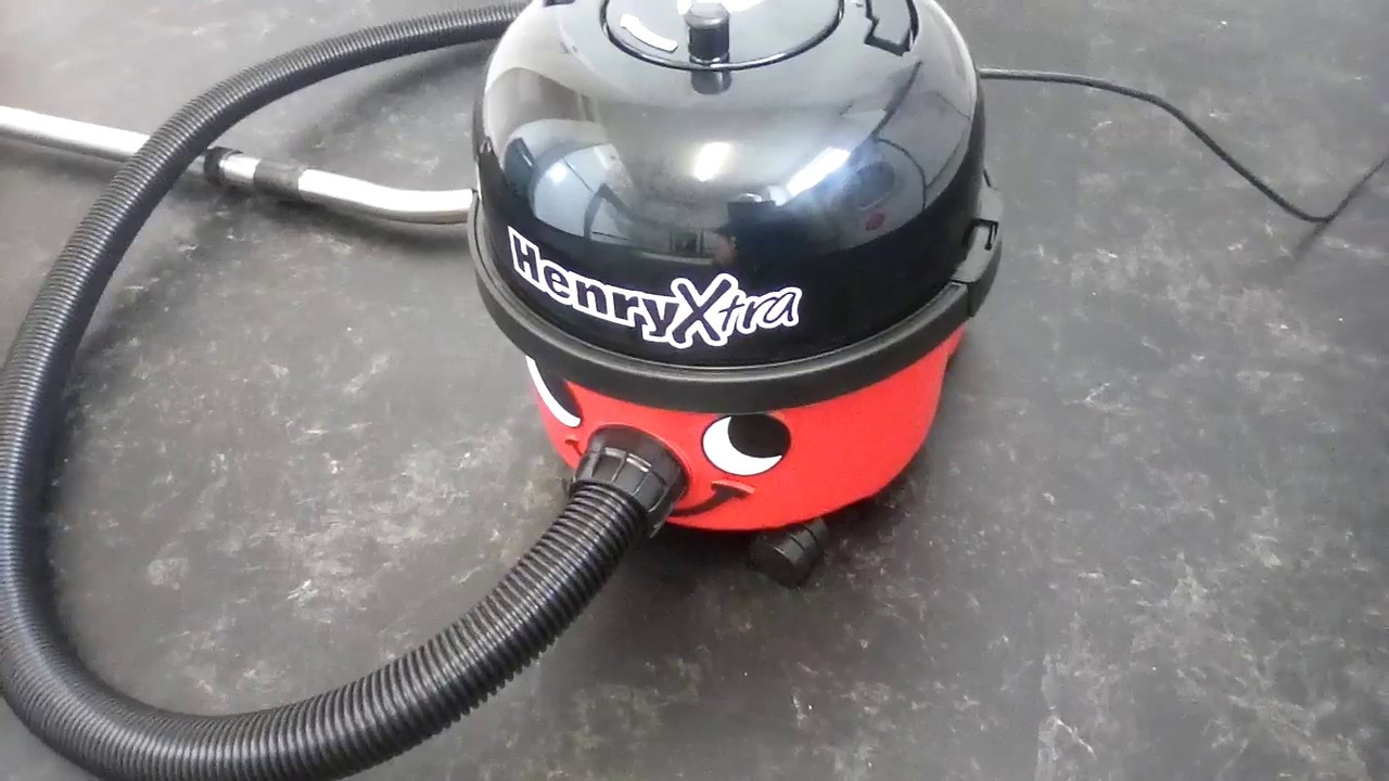 Numatic Henry XTRA Demonstration And Mess Test