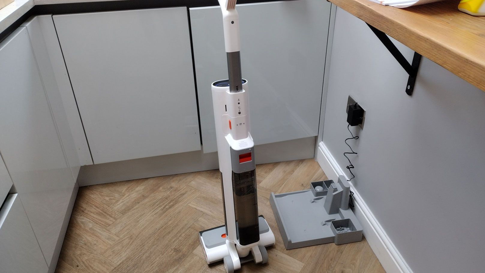 Ultenic AC1 Cordless Wet Dry Vacuum review