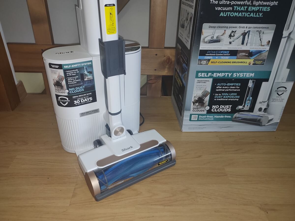 Shark Wandvac Self-Empty System Vacuum Review
