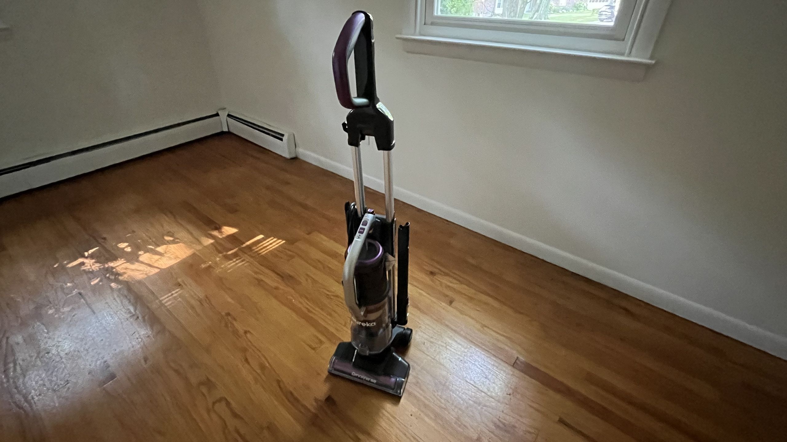 Eureka NEU800 Omniverse Multi-Function Upright Vacuum review: a powerful yet cheap cleaner
