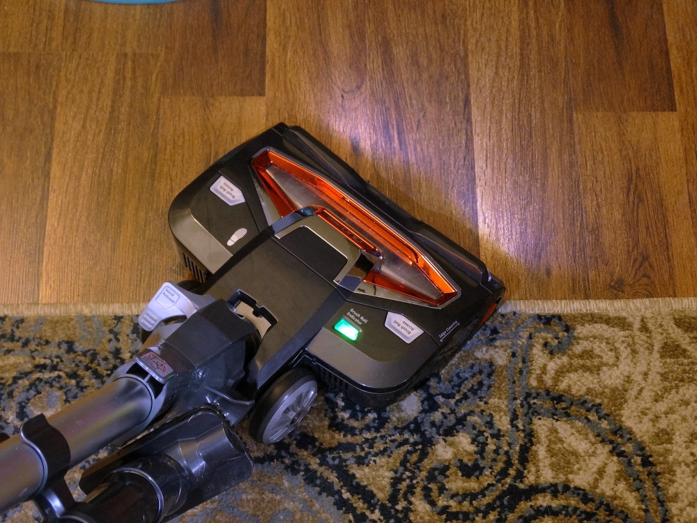 Shark Rocket Complete with DuoClean Technology Review