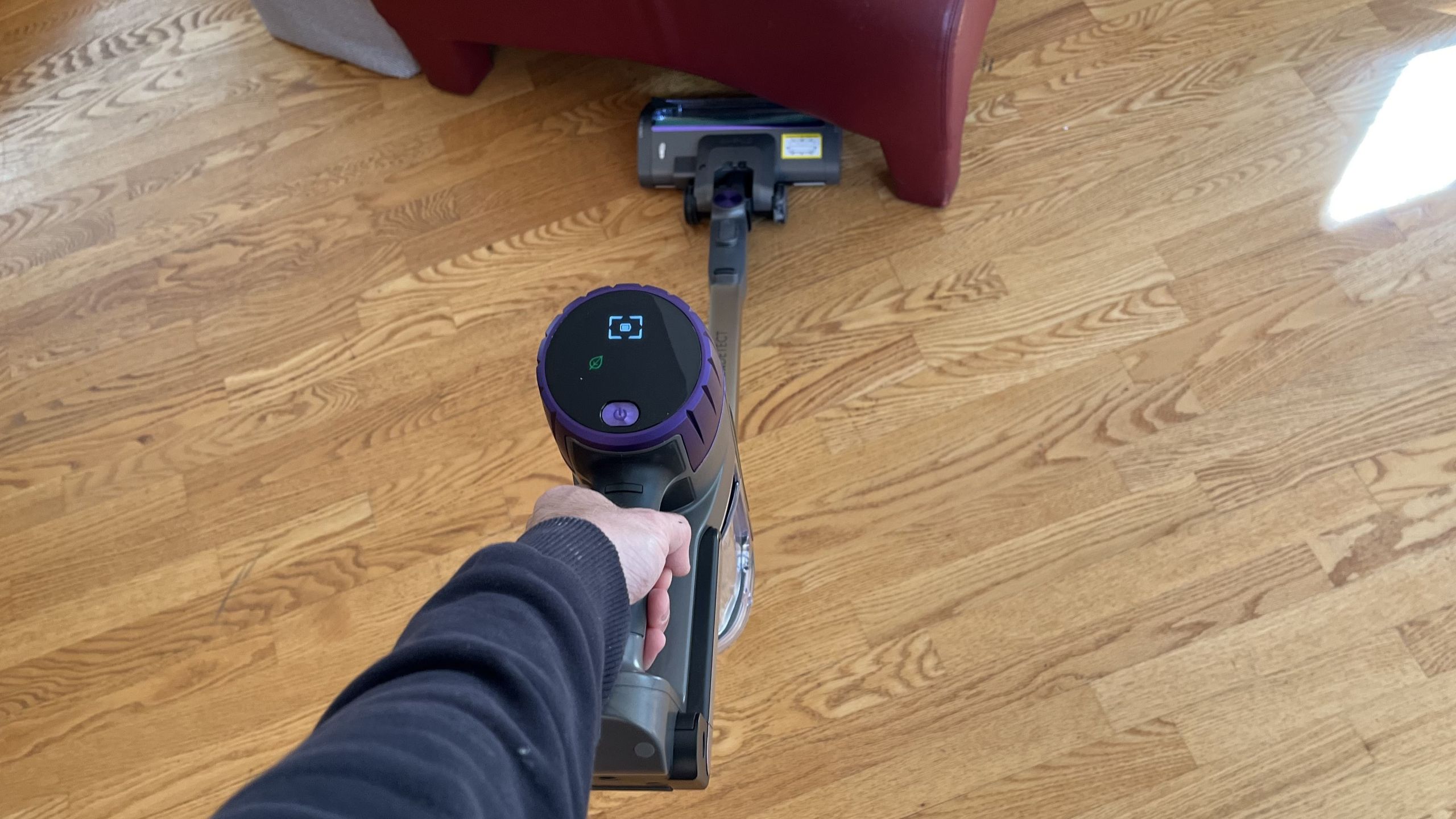 Shark Cordless PowerDetect Clean and Empty System review