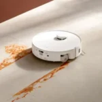 I tried Roborock's new Qrevo Curv, and it's almost perfect — except for this one big problem